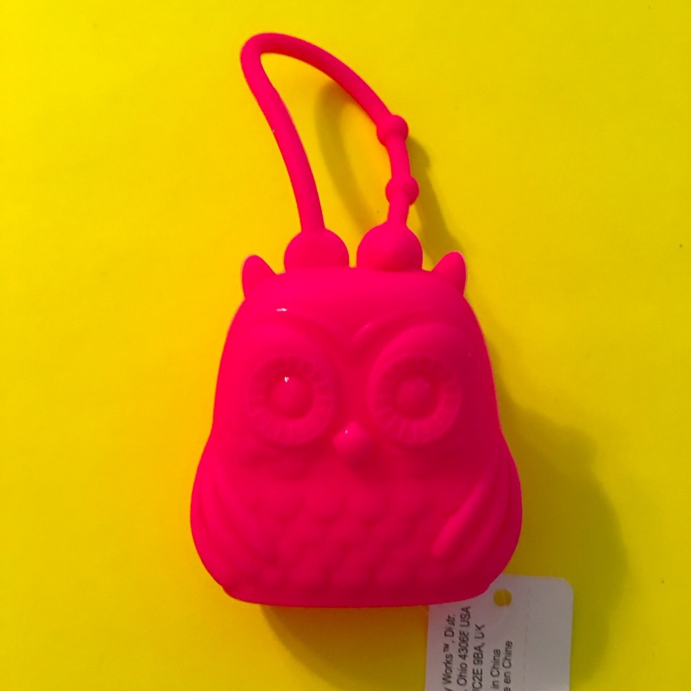 1 BBW Bath & Body Works OWL Pocketbac Hand Sanitizer Gel Holder HTF